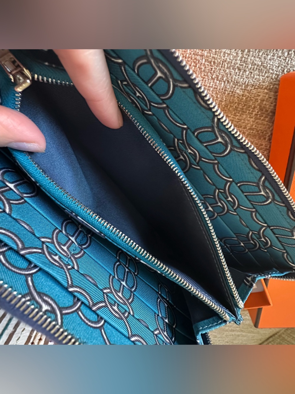 Hermès Hermes Long Zipped Wallet Silk in Blue Leather - Picture 16 of 16